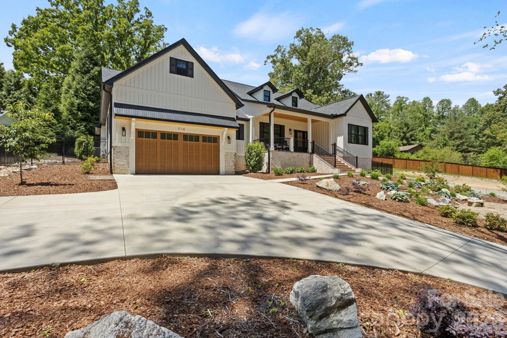 710 Knollwood Drive - Photo 5