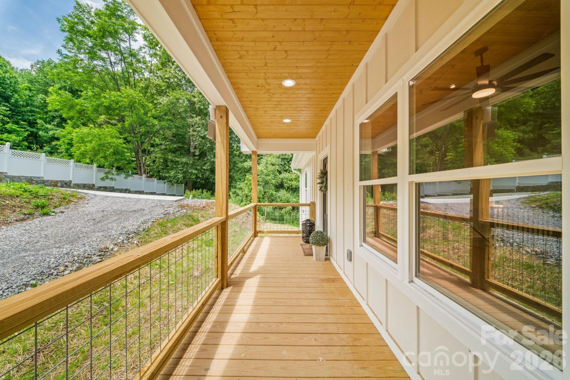 311 Farley Street - Photo 5
