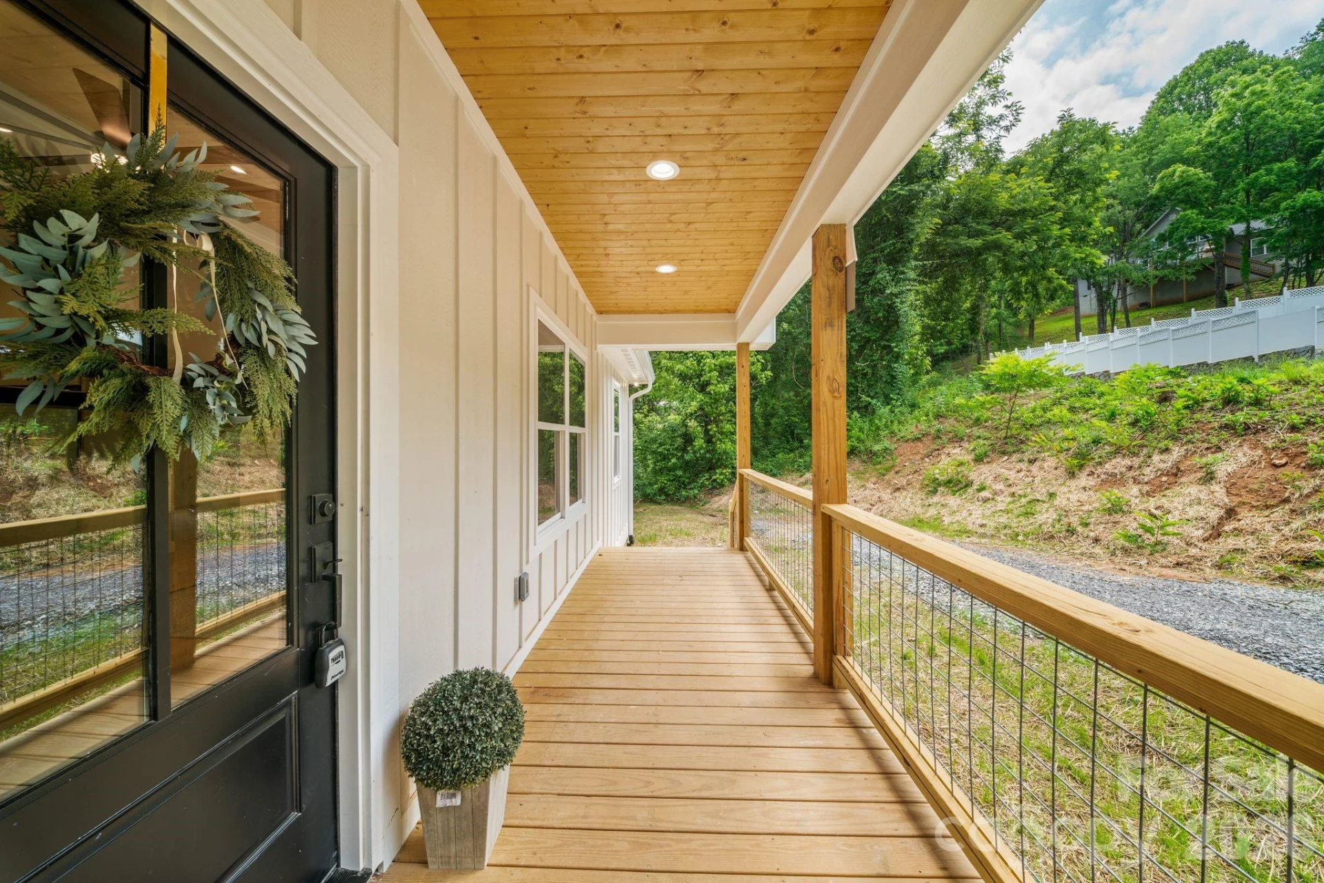 311 Farley Street - Photo 6