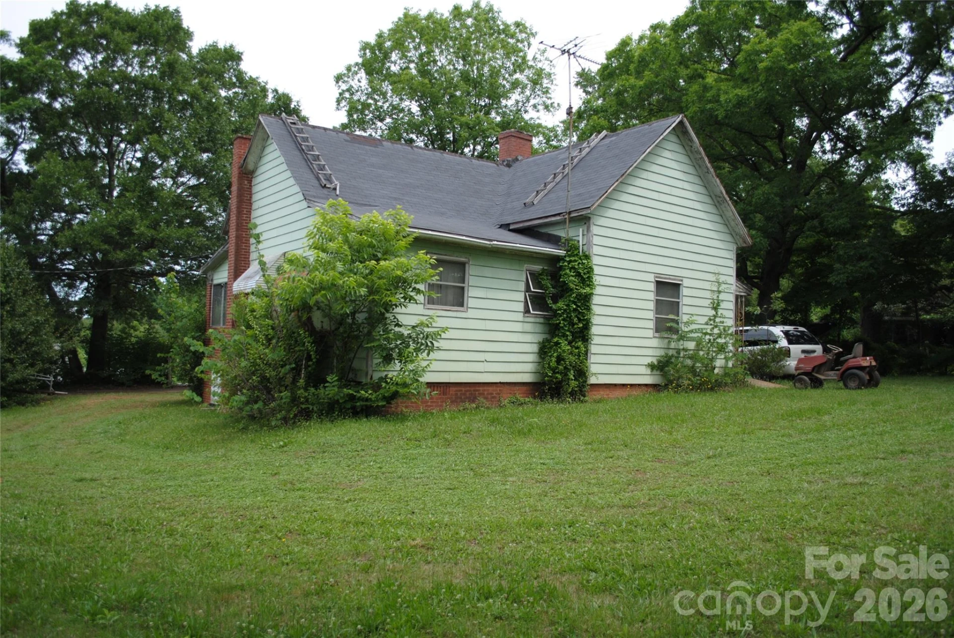 153 & 135 Caroleen Street - Photo 12