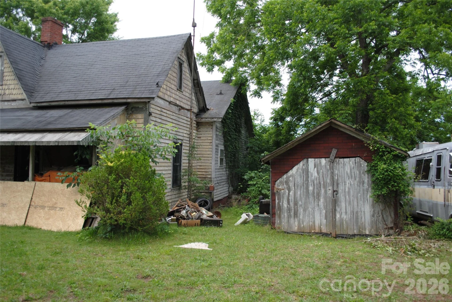 153 & 135 Caroleen Street - Photo 23
