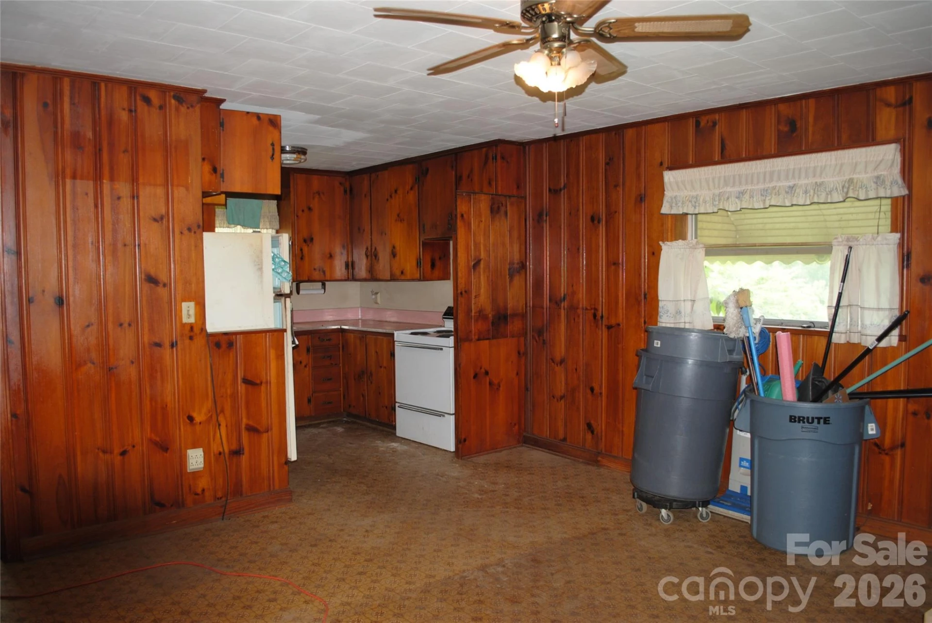 153 & 135 Caroleen Street - Photo 27
