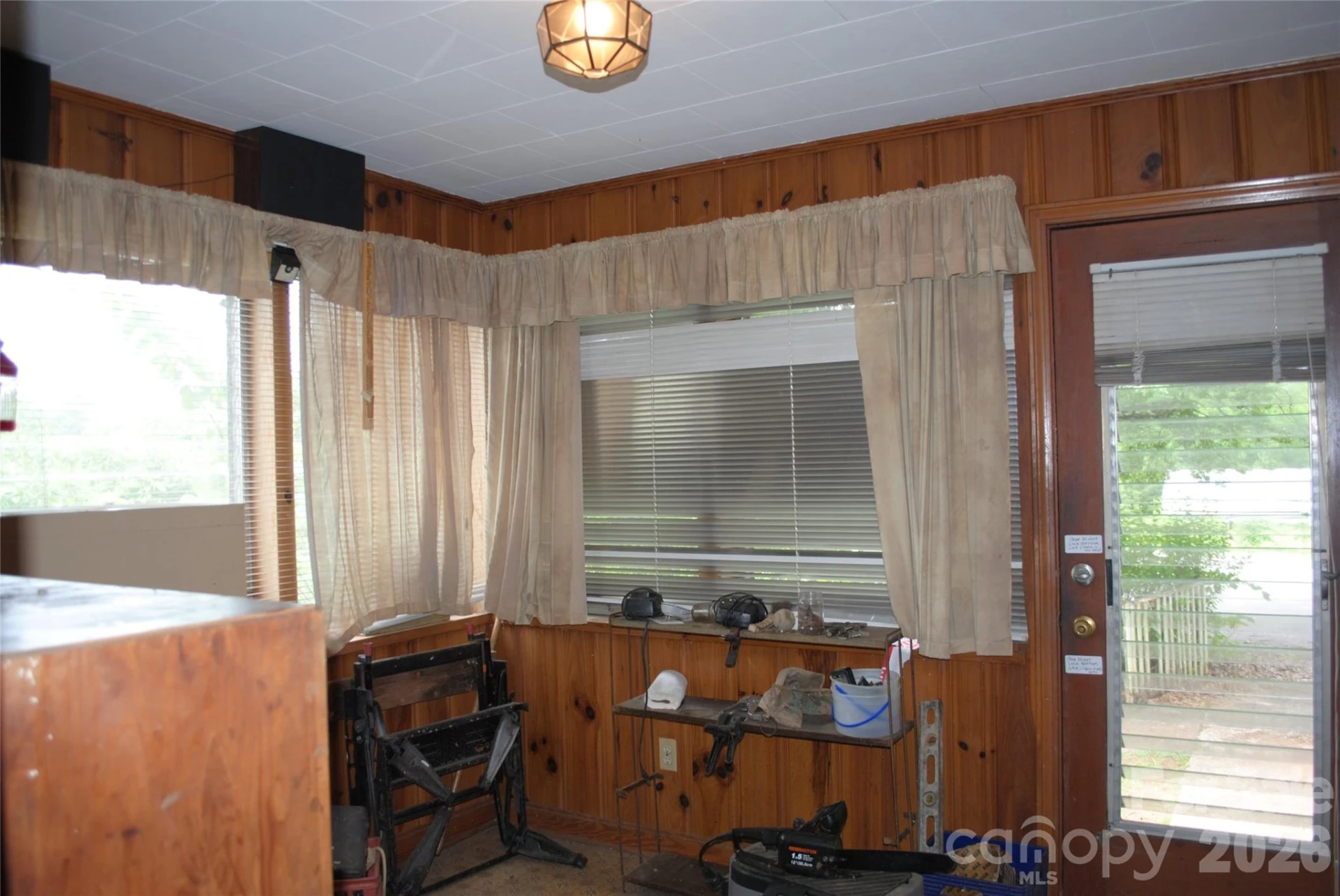 153 & 135 Caroleen Street - Photo 30