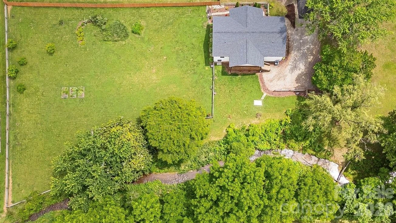 923 Newfound Road - Photo 4