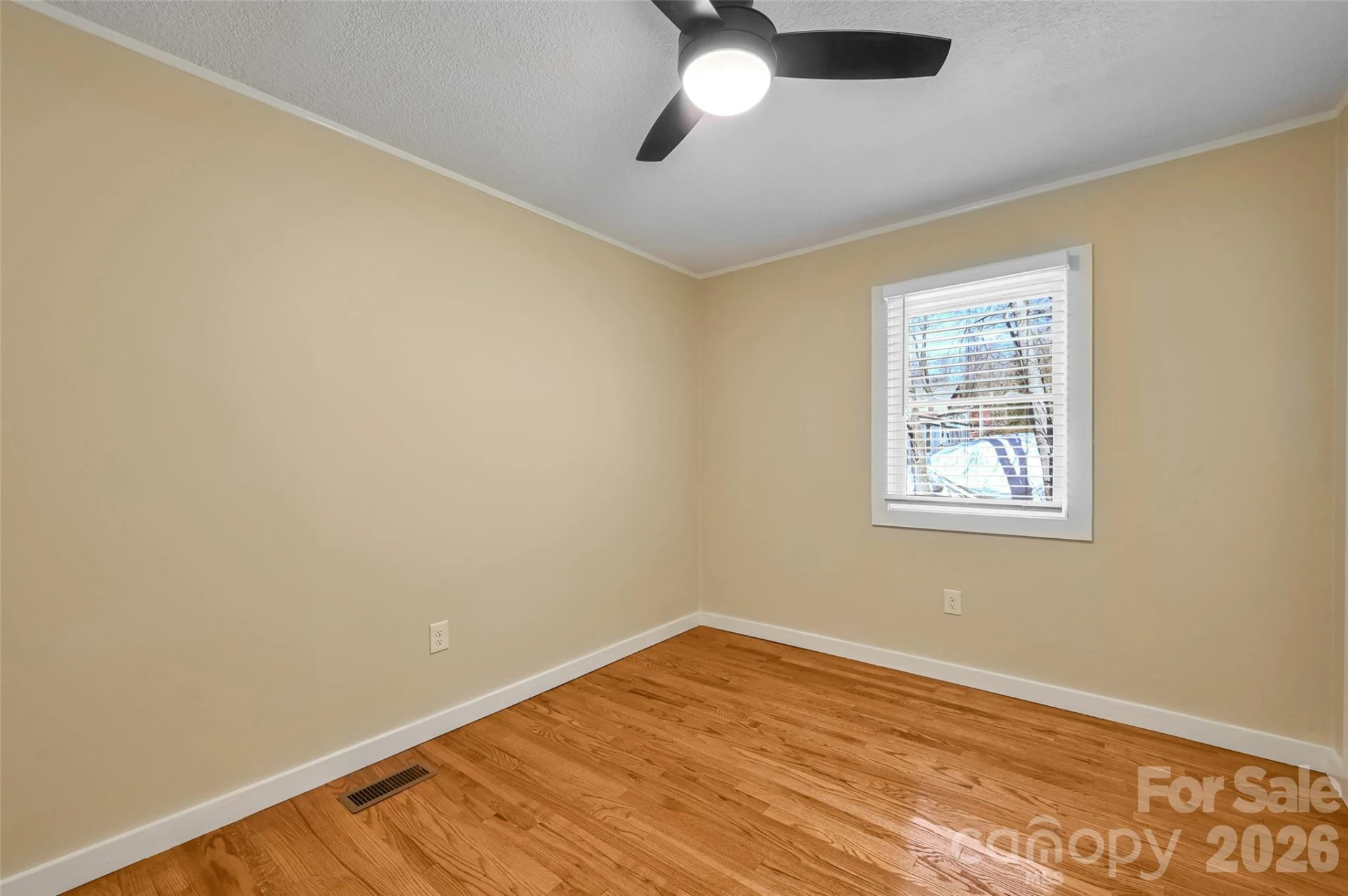 9 Woodfin Avenue - Photo 16