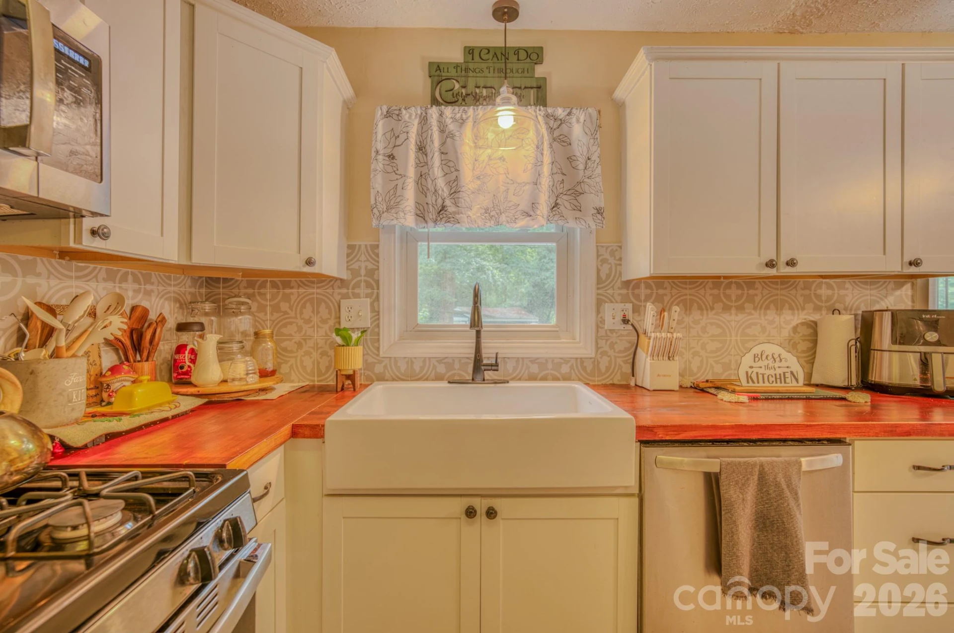 112 Amelia Drive - Photo 9