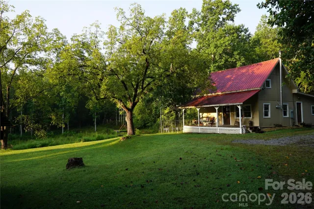 1239 W McGuinn Road