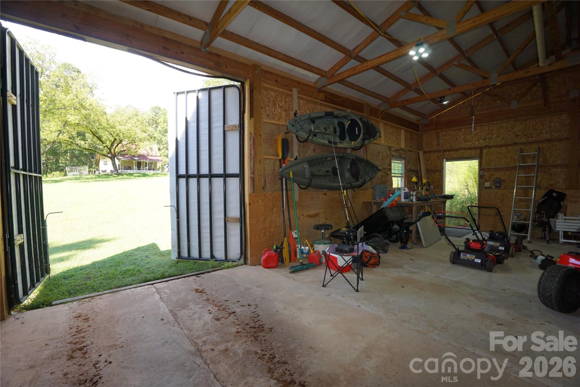 1239 W McGuinn Road - Photo 16