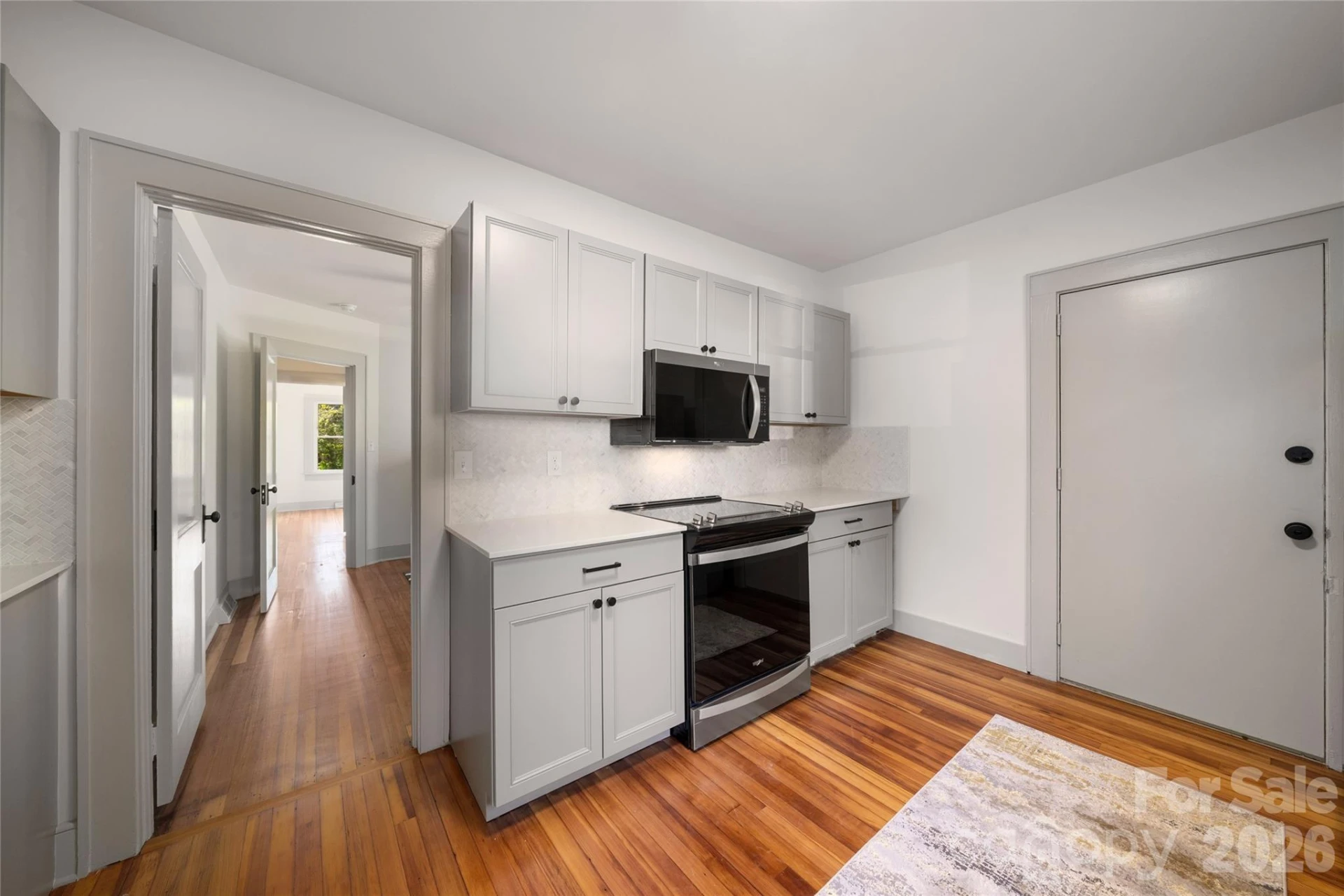 10 Sixth Street - Photo 17