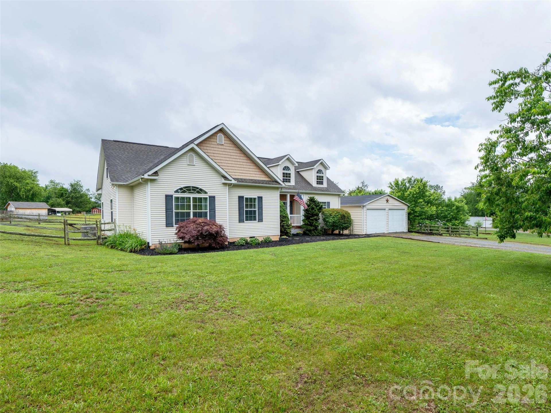 300 Welch Drive - Photo 4