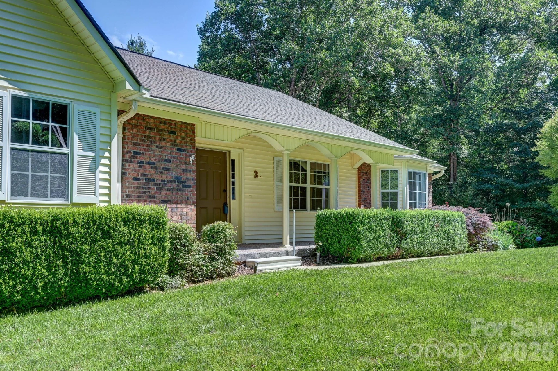 31 Surrey Run - Photo 2