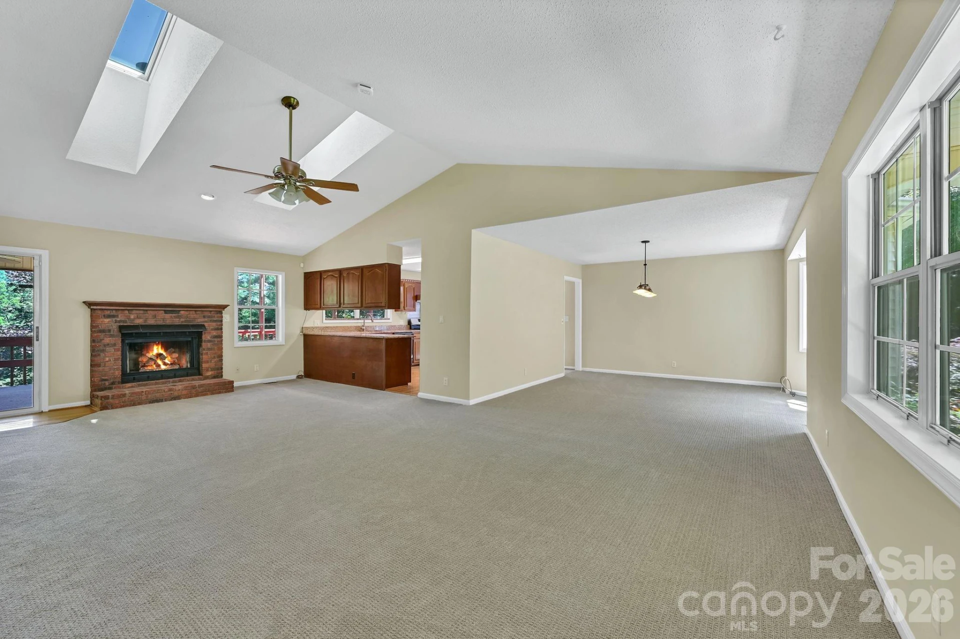 31 Surrey Run - Photo 6