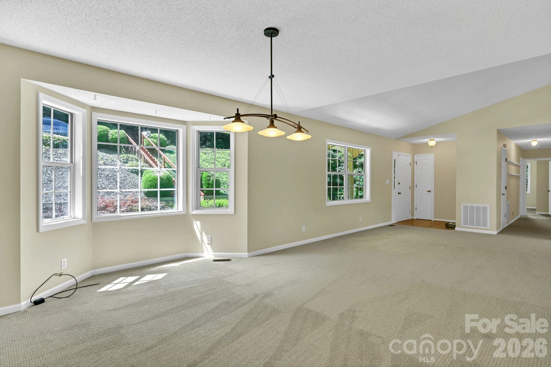 31 Surrey Run - Photo 8