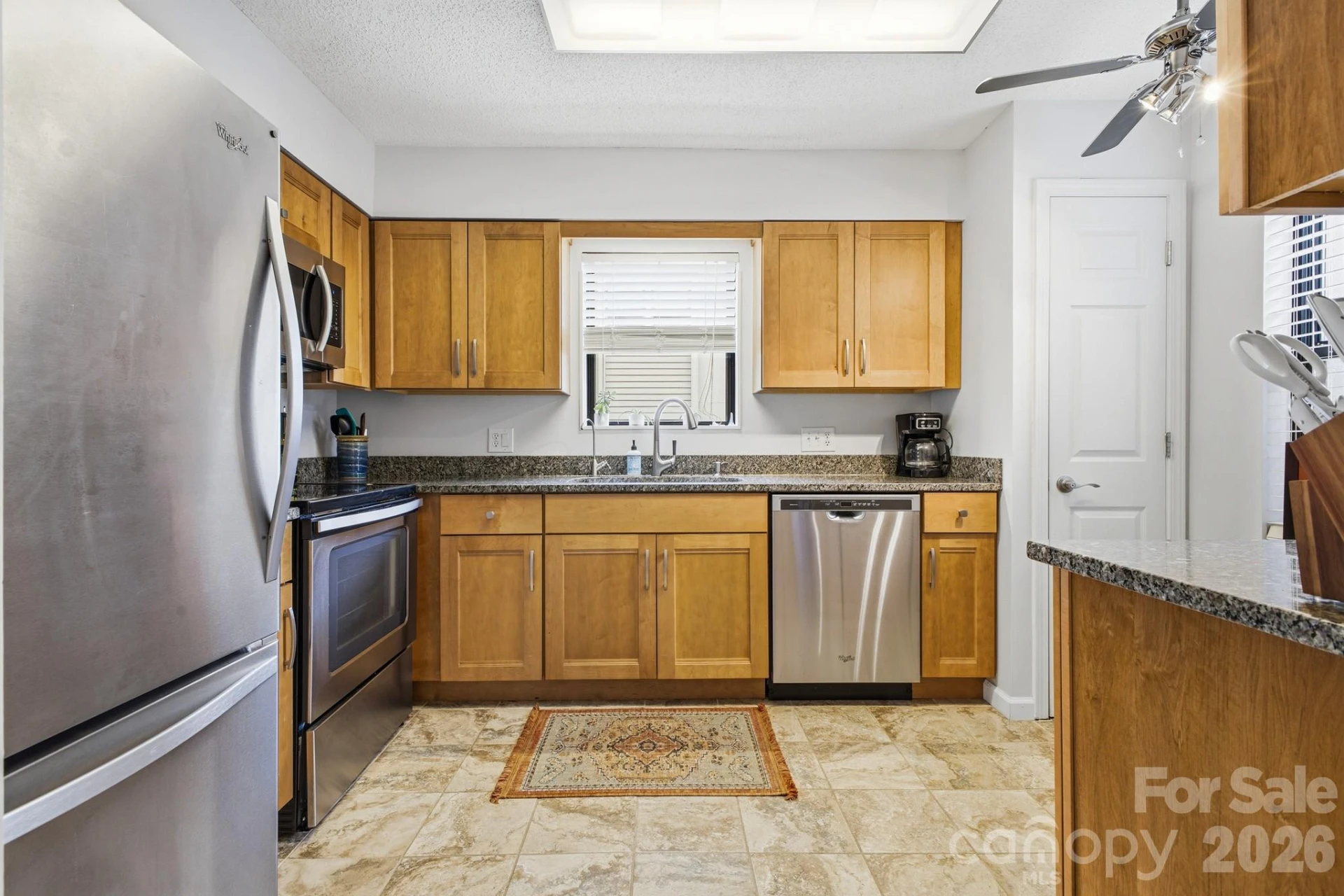 2305 Abbey Circle - Photo 6