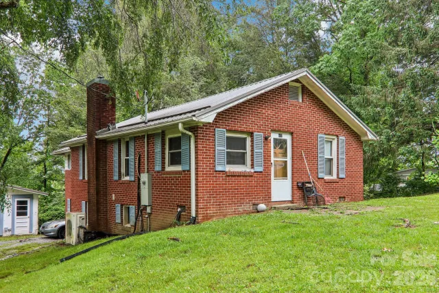 677 Mount Olivet Road, Zirconia, NC, 28790