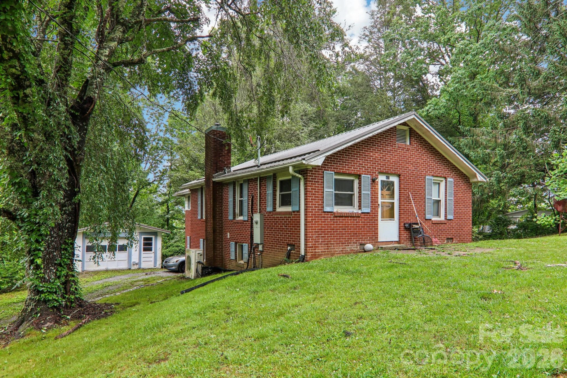 677 Mount Olivet Road - Photo 2