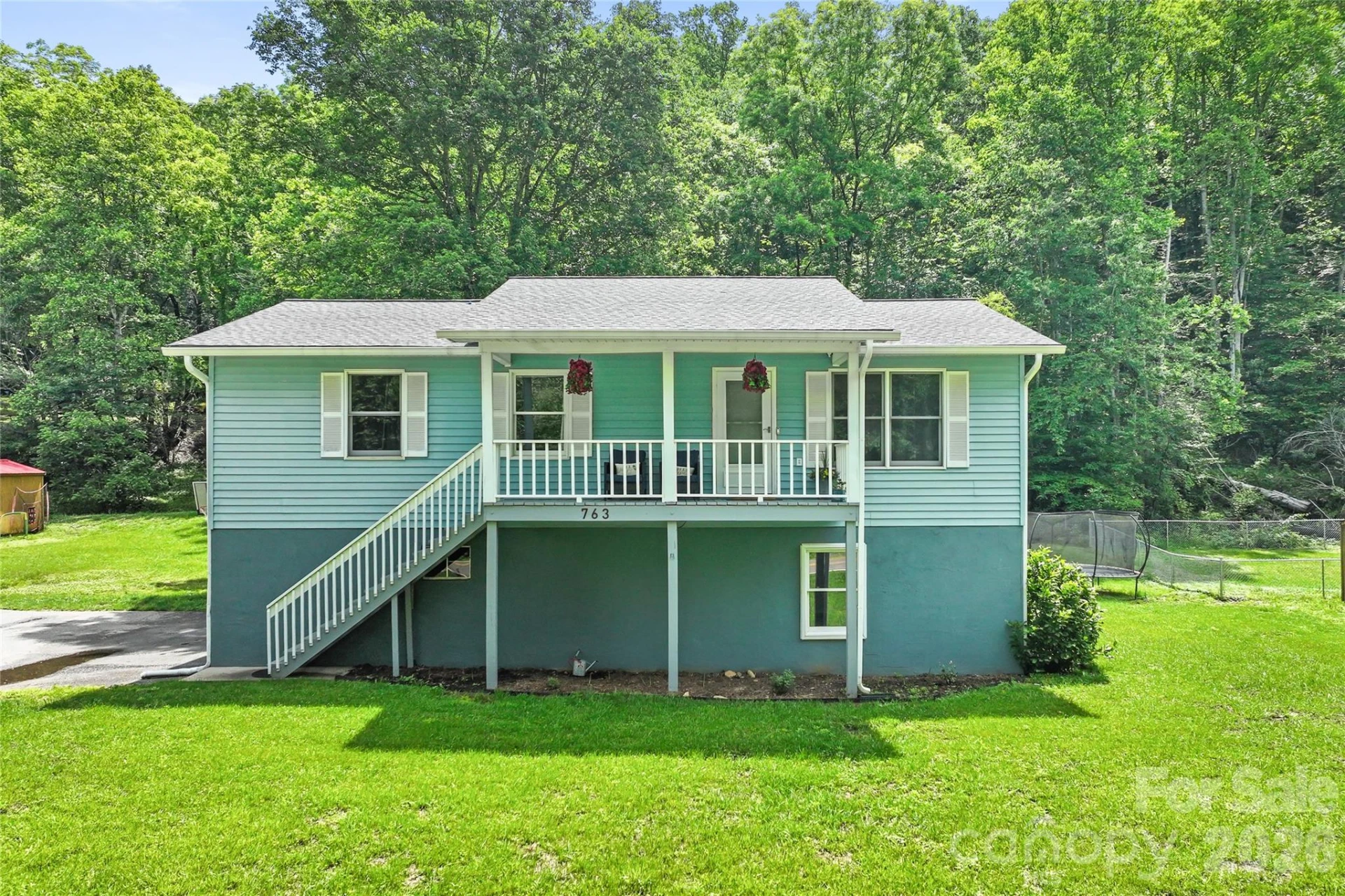 763 Bee Tree Road - Photo 2