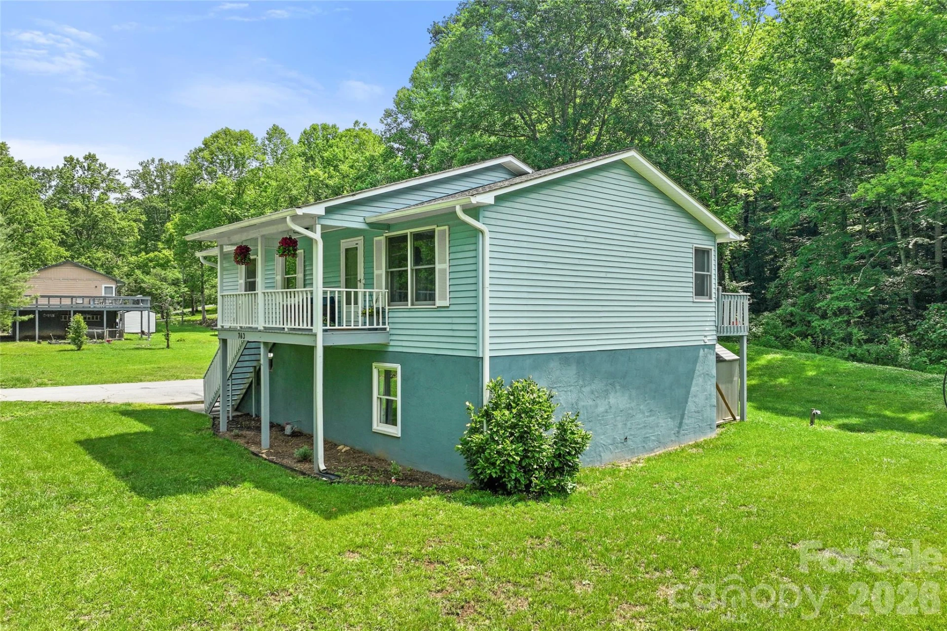 763 Bee Tree Road - Photo 3