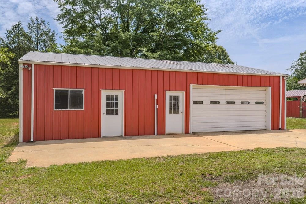 1241 County Line Road - Photo 32