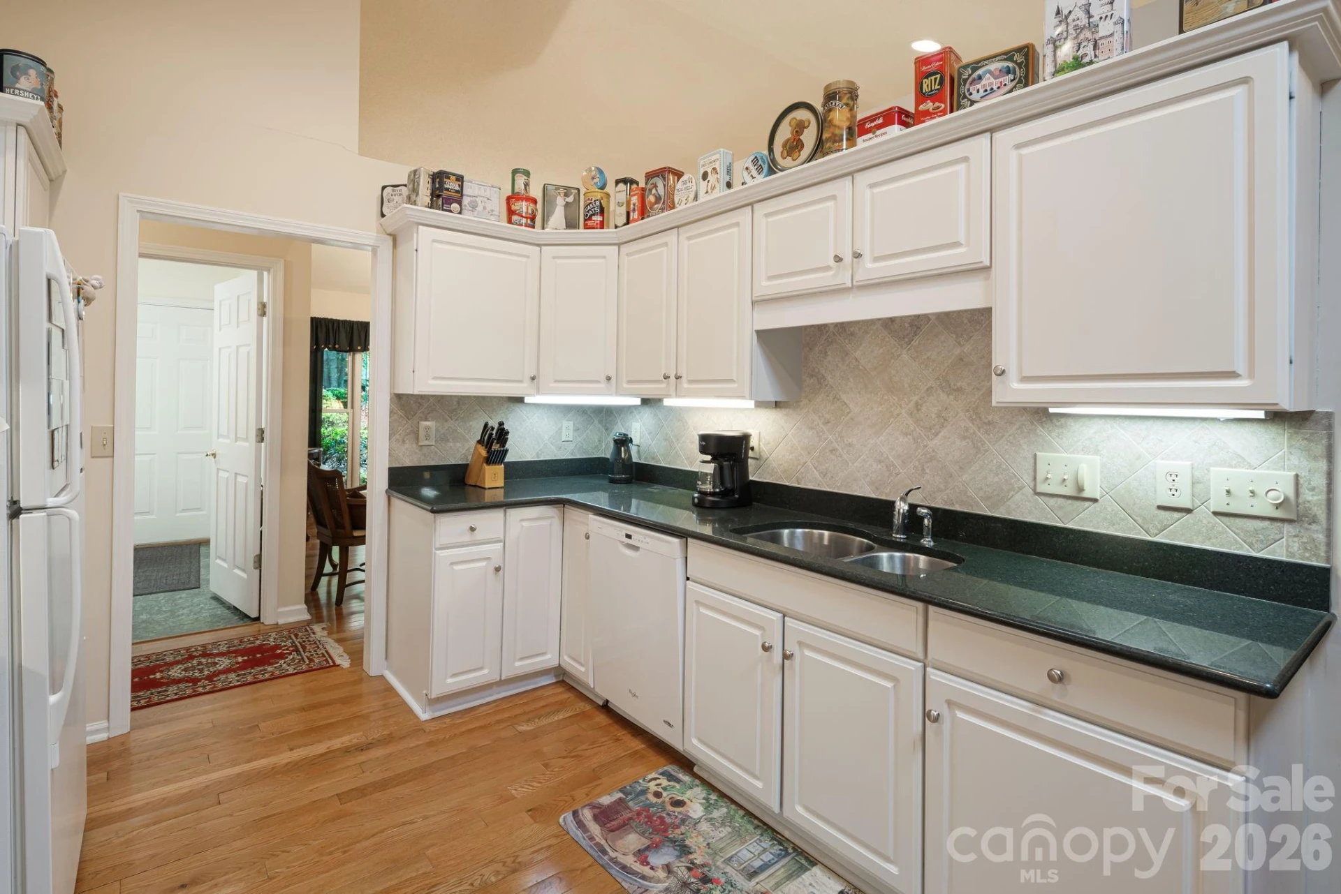 1851 Riverview Court - Photo 6