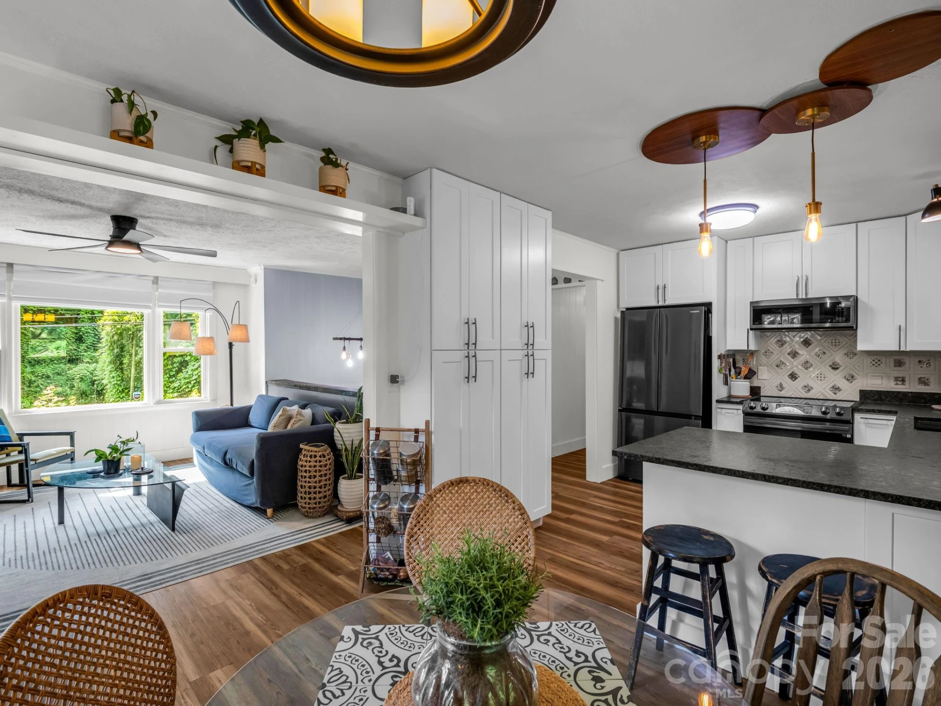 395 E Howard Street - Photo 13