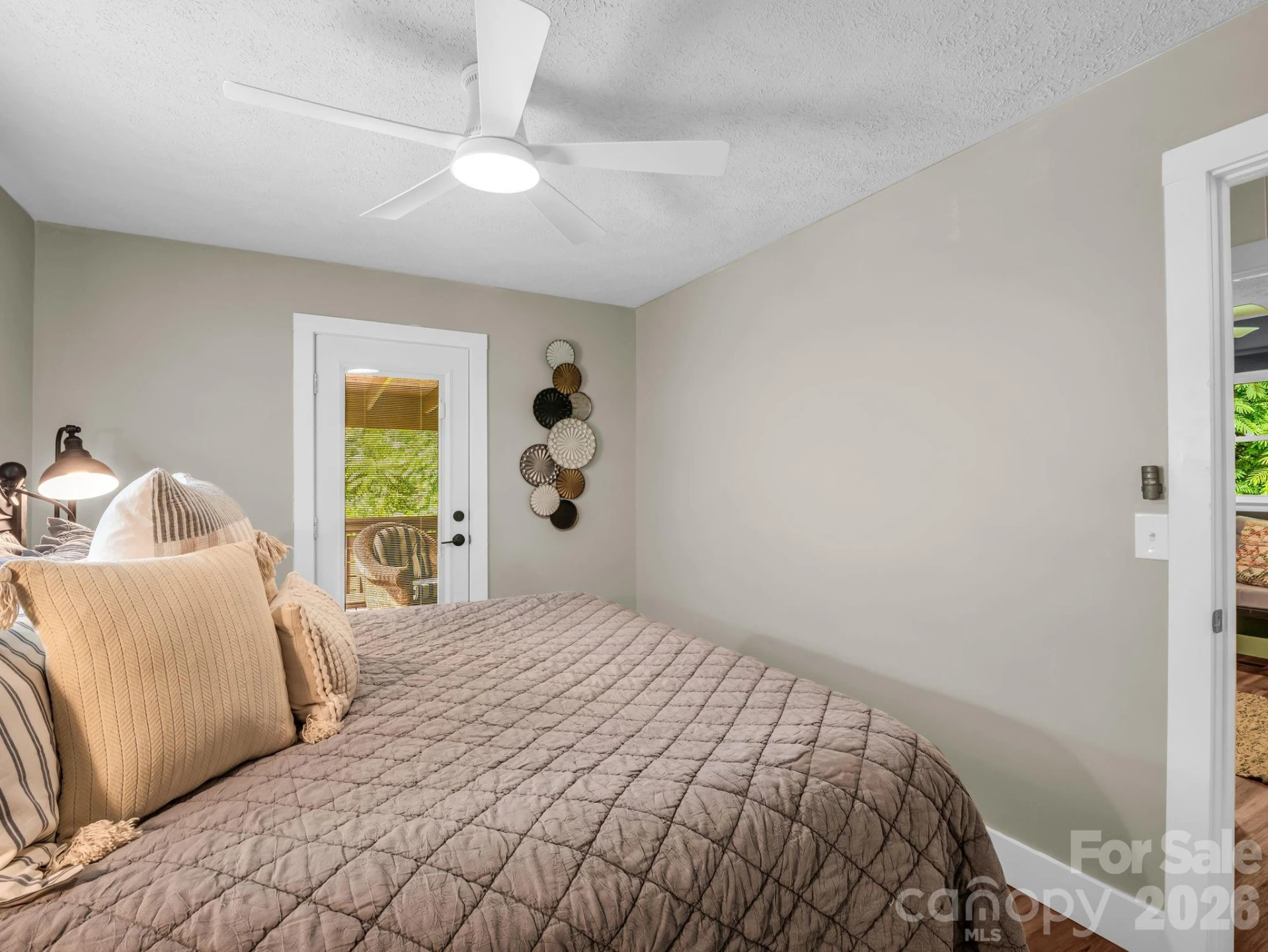 395 E Howard Street - Photo 30
