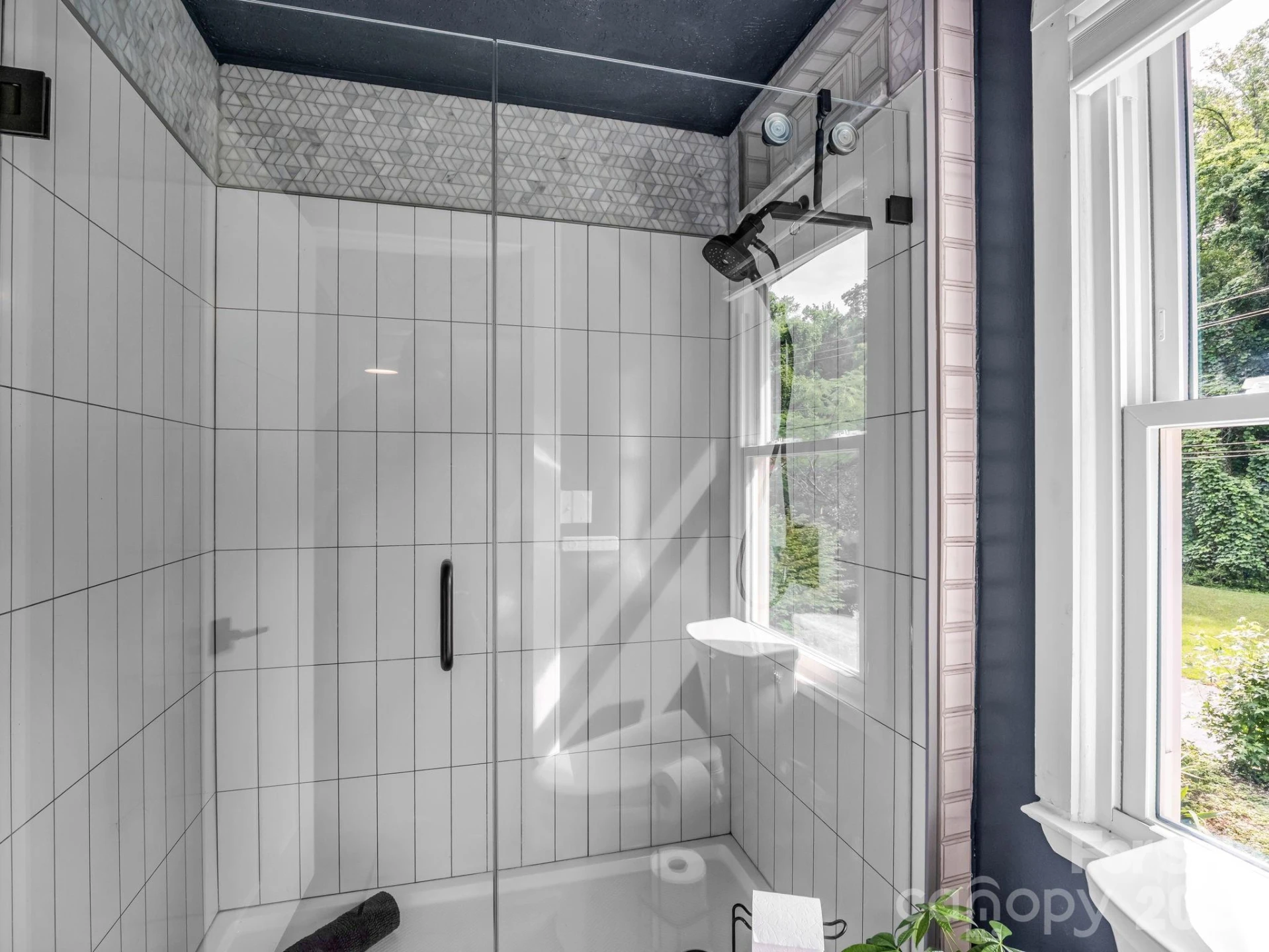 395 E Howard Street - Photo 32