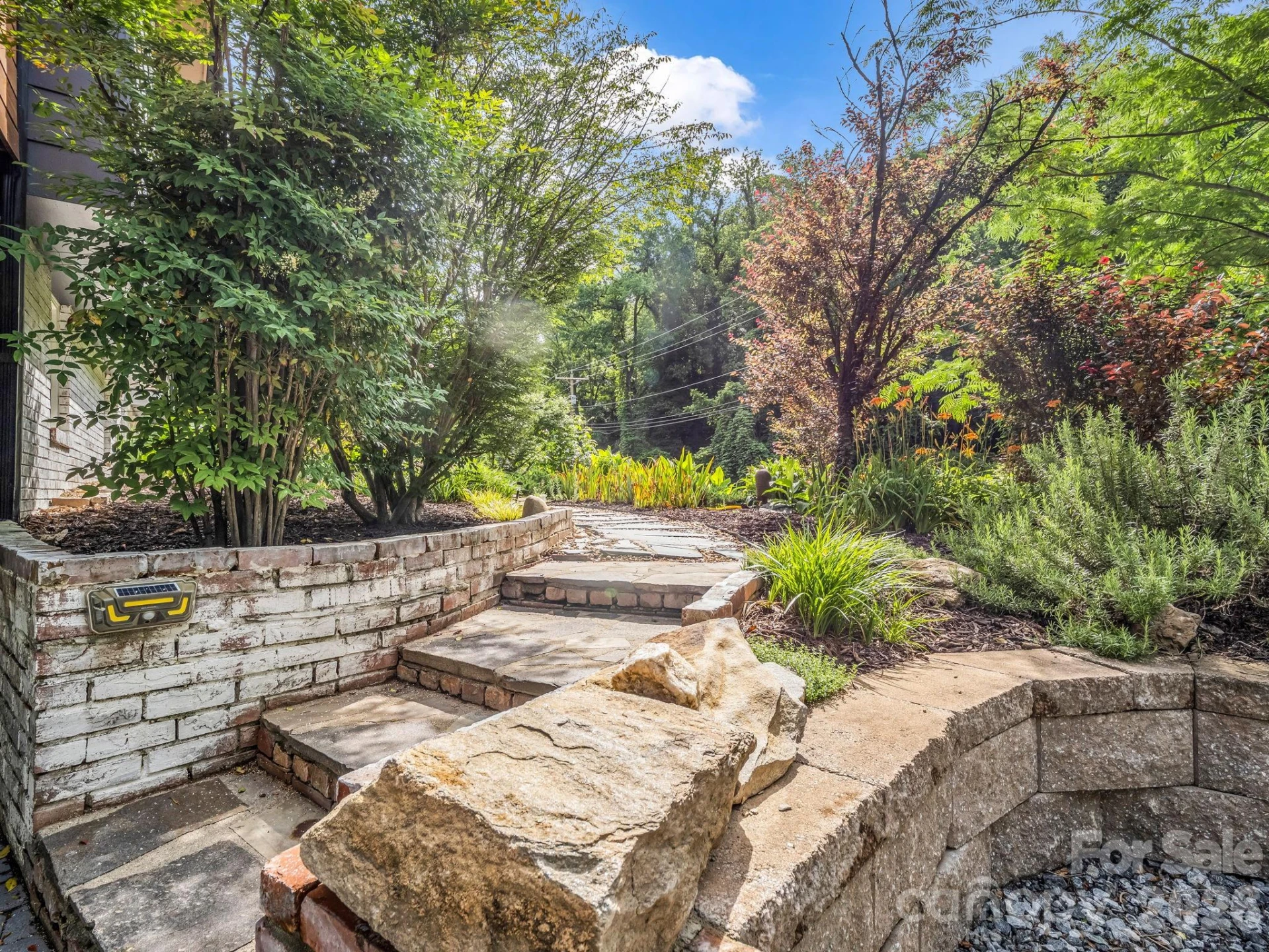 395 E Howard Street - Photo 46