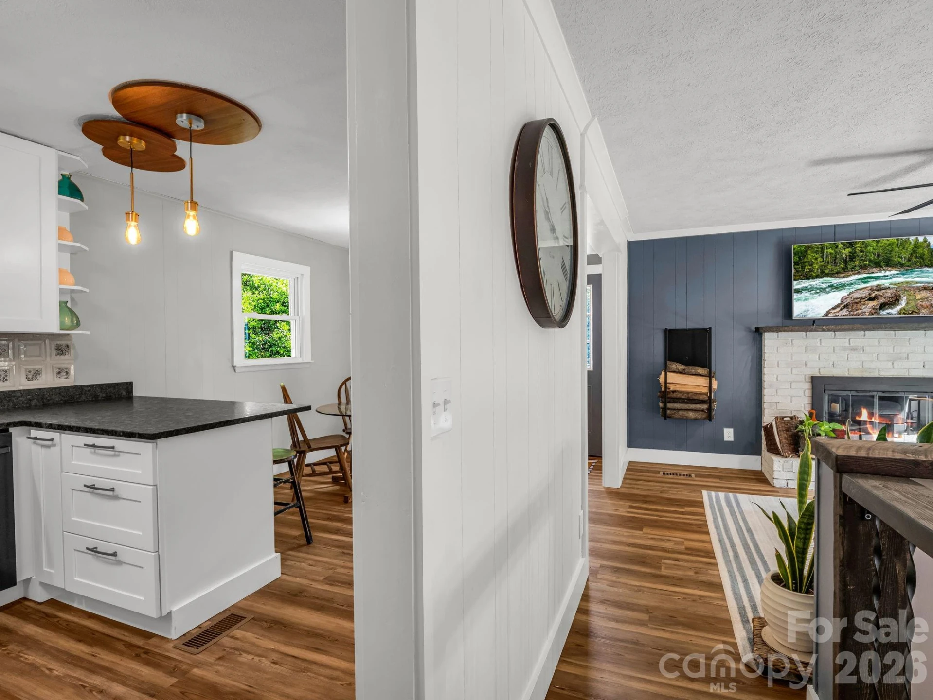 395 E Howard Street - Photo 6
