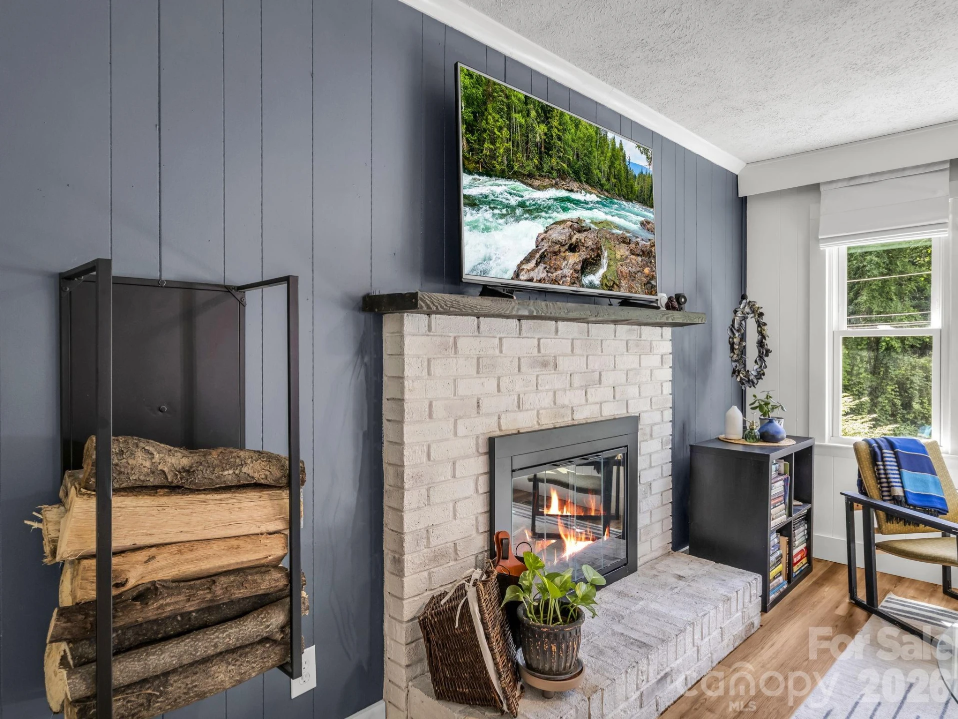 395 E Howard Street - Photo 8