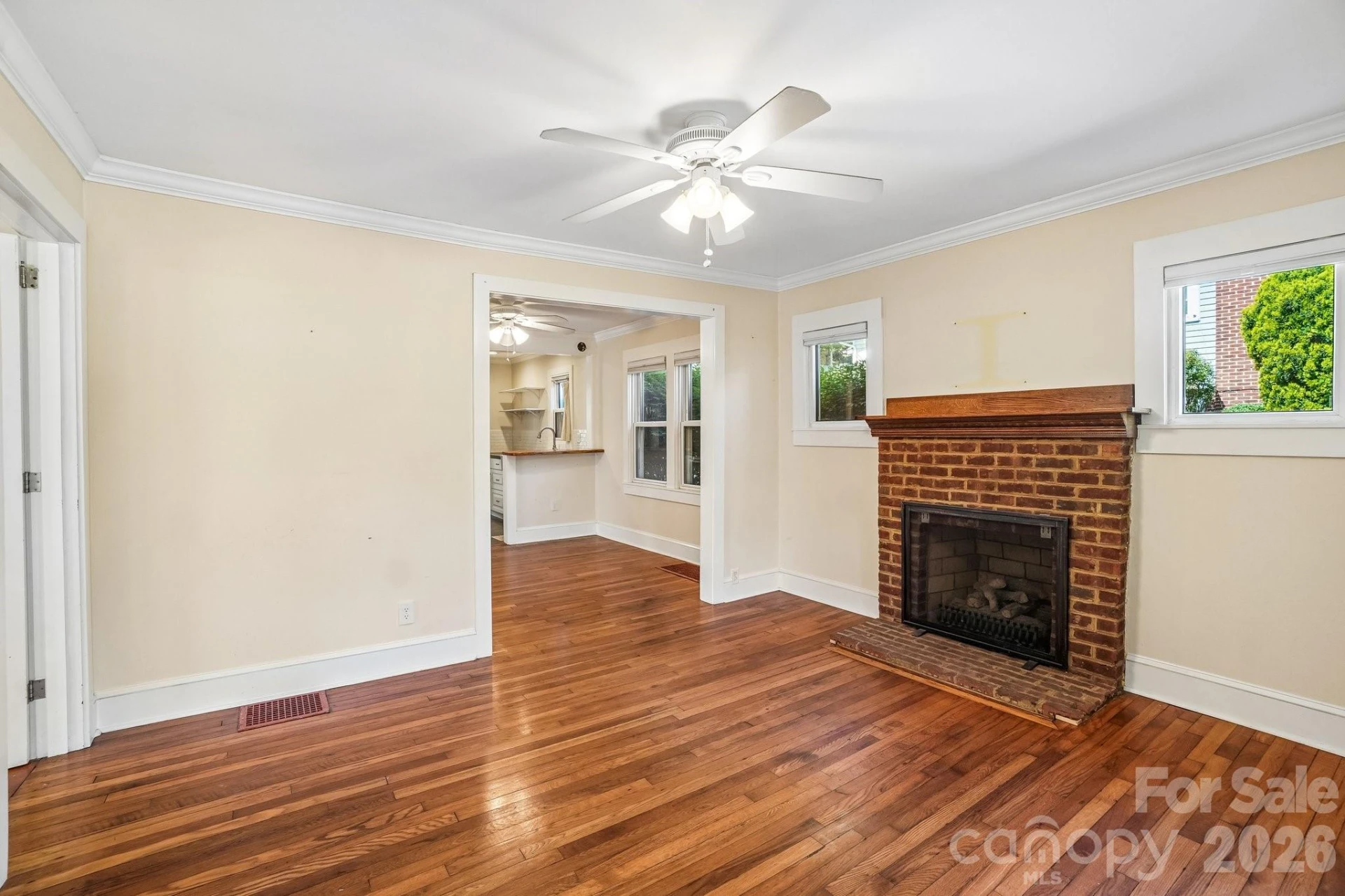 31 Clay Street - Photo 2