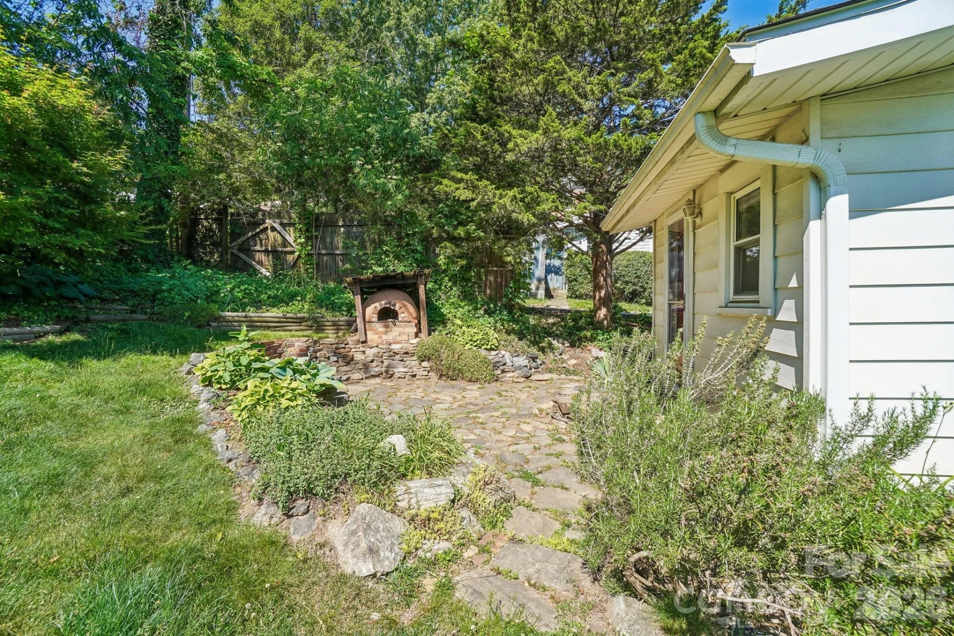31 Clay Street - Photo 17