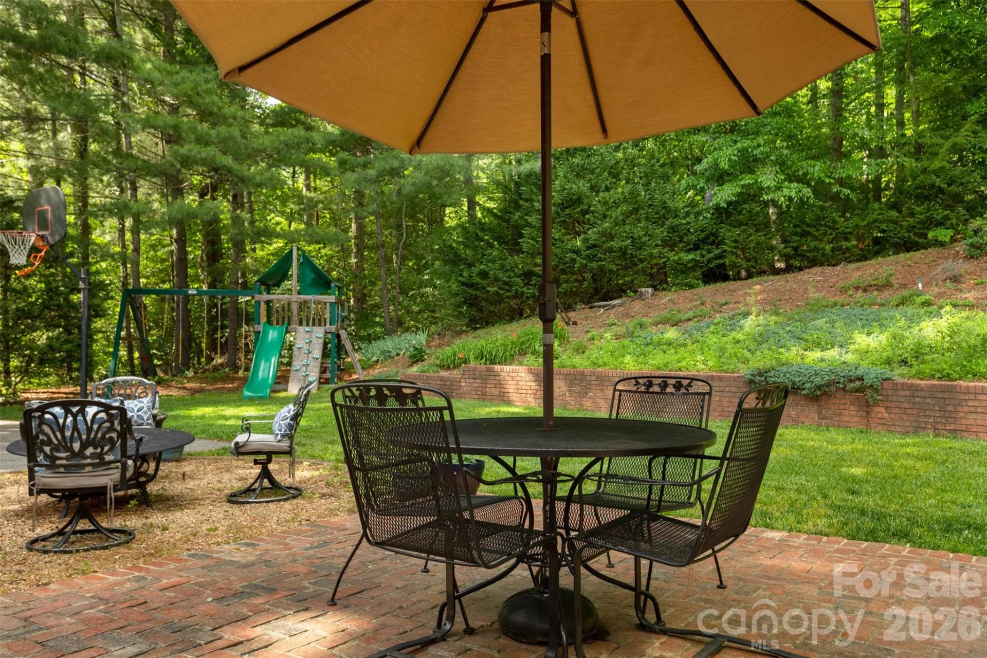 425 Sondley Woods Place - Photo 31
