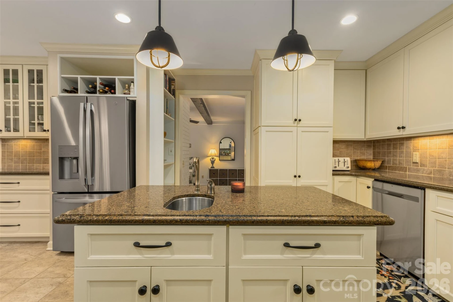 425 Sondley Woods Place - Photo 9