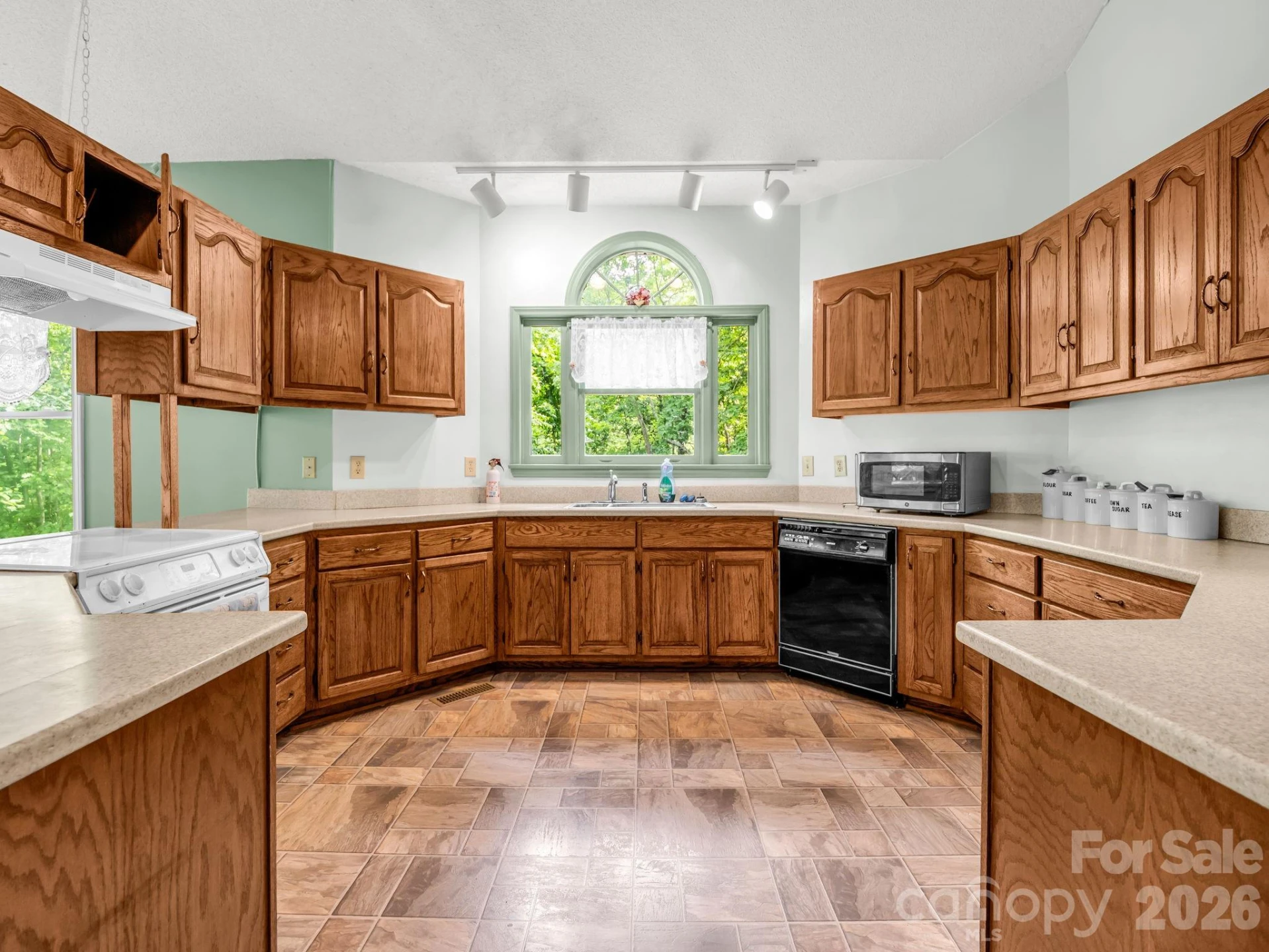 385 Park Street - Photo 13