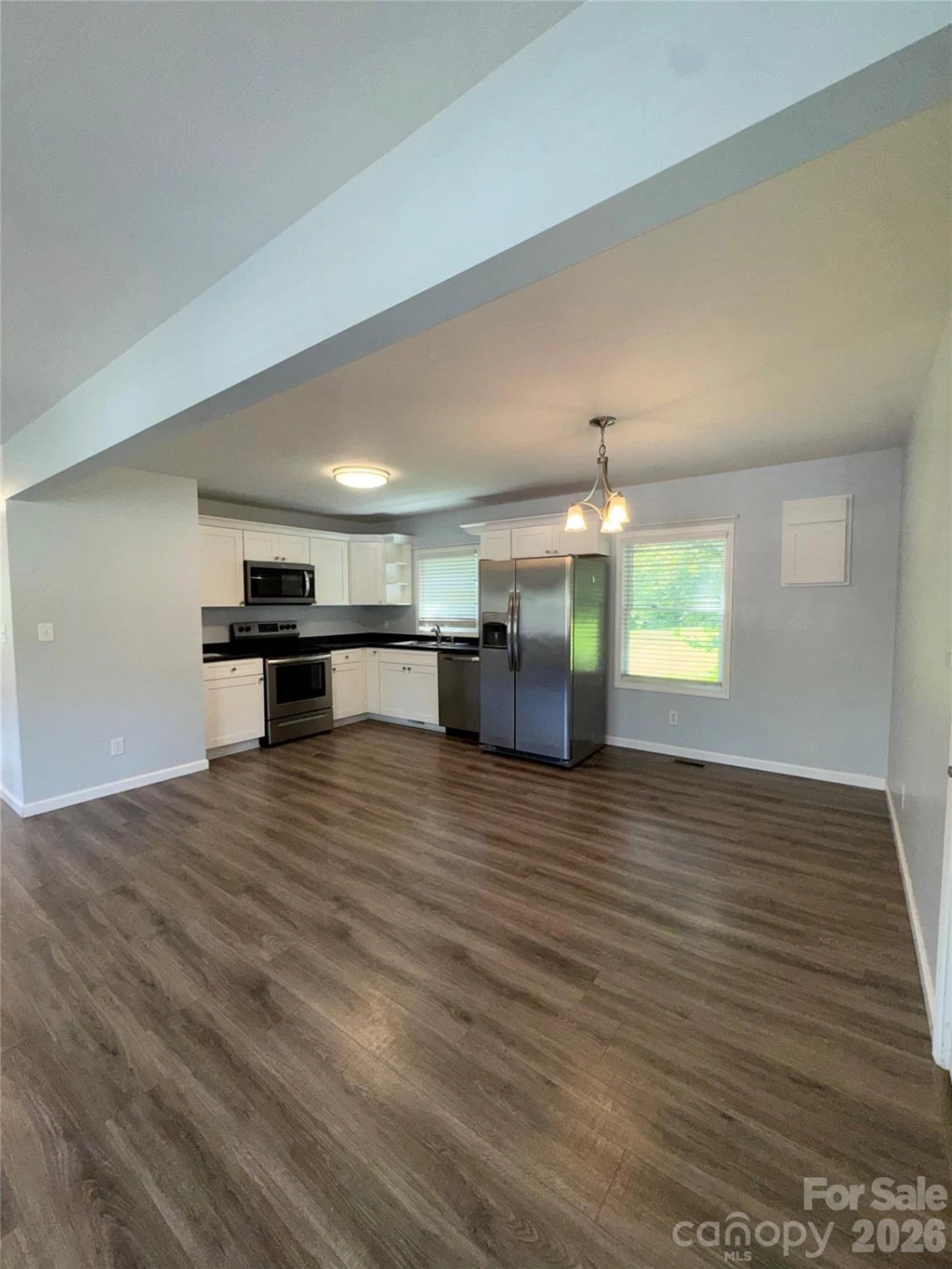 84 E Hunt Drive - Photo 5