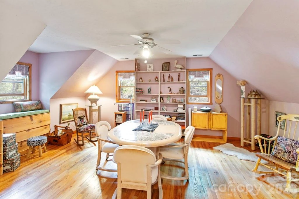 31 Valley Cove Place - Photo 13