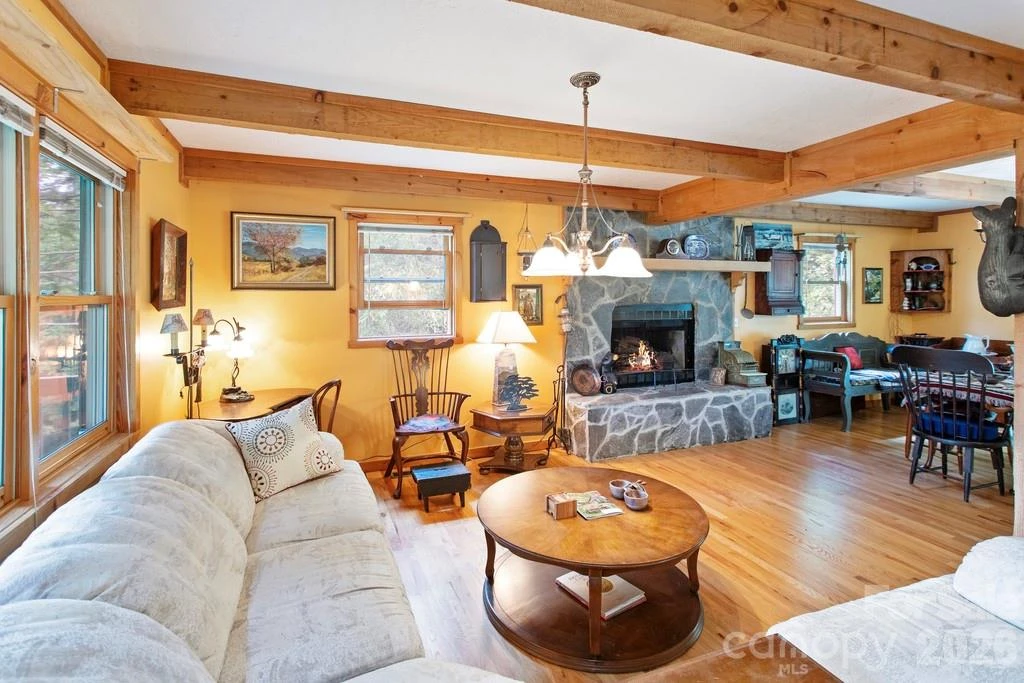 31 Valley Cove Place - Photo 3