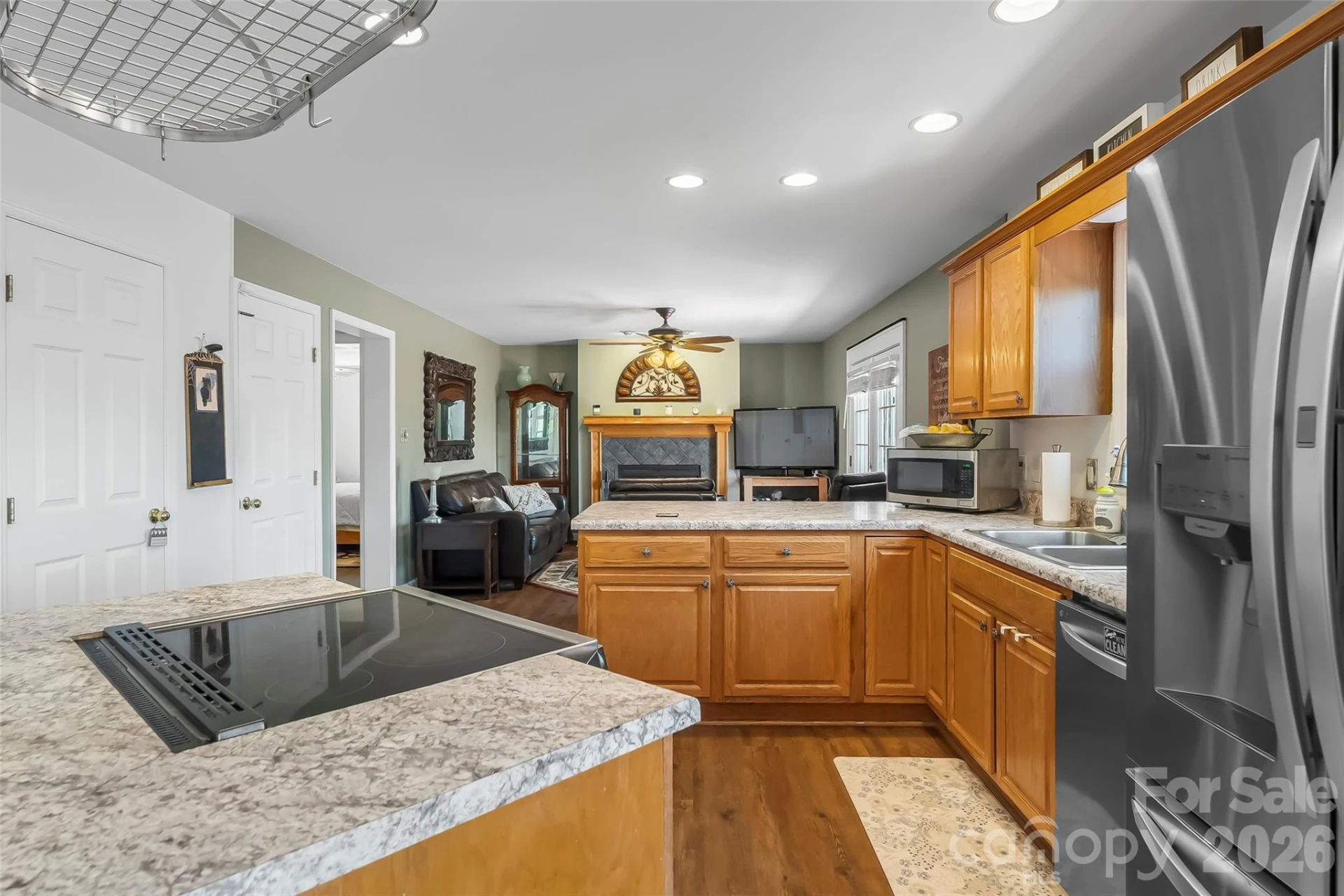 70 Heslar Way - Photo 21