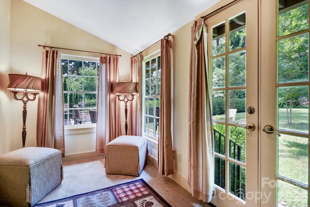 75 Charles Street - Photo 32
