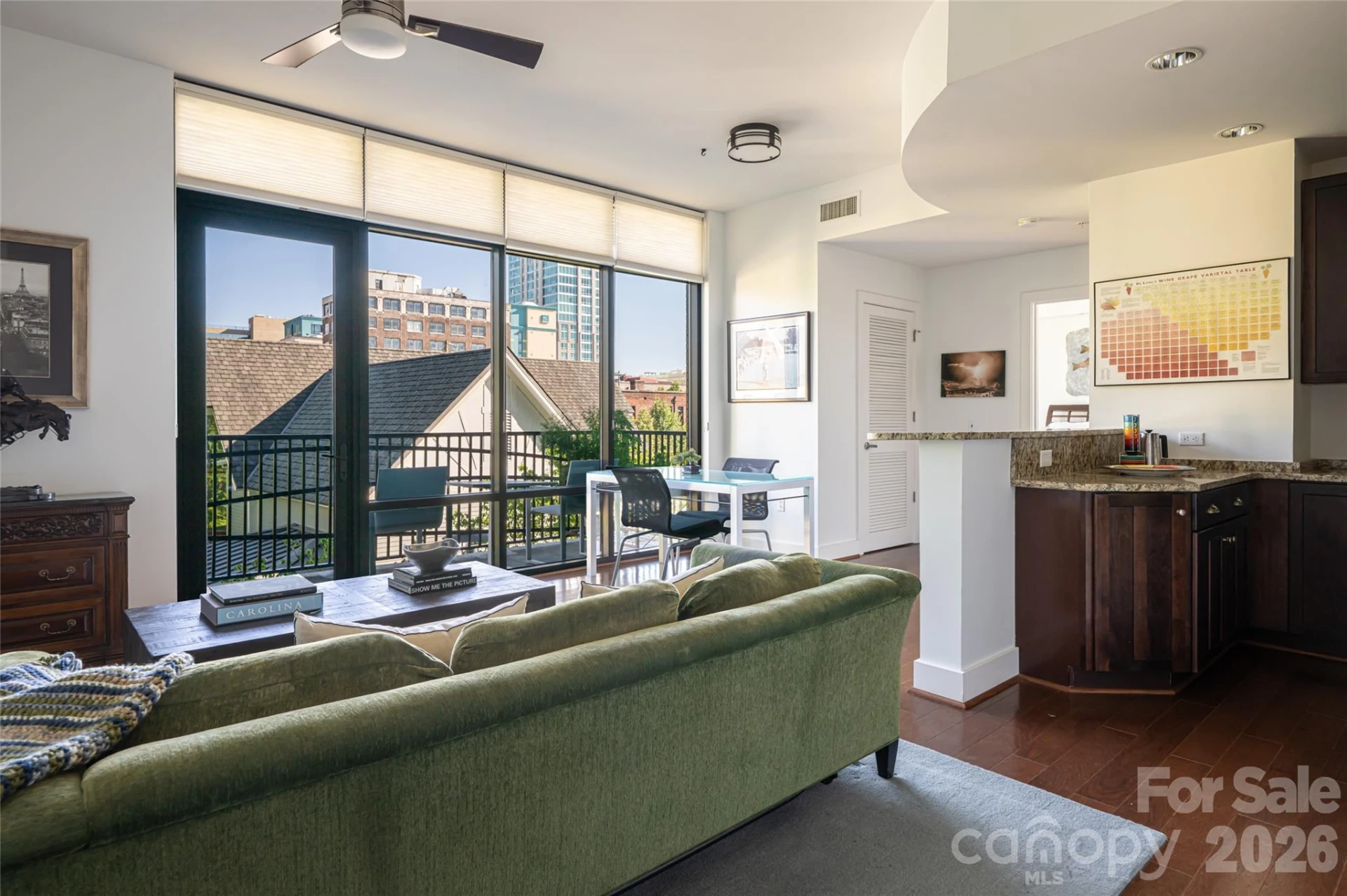60 unit #302 N Market Street - Photo 2
