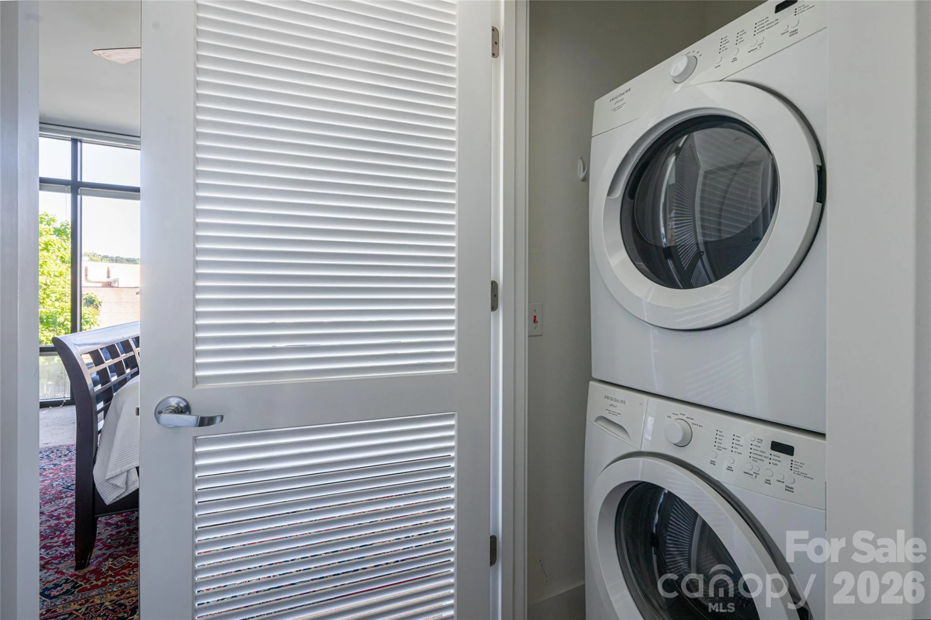 60 unit #302 N Market Street - Photo 22