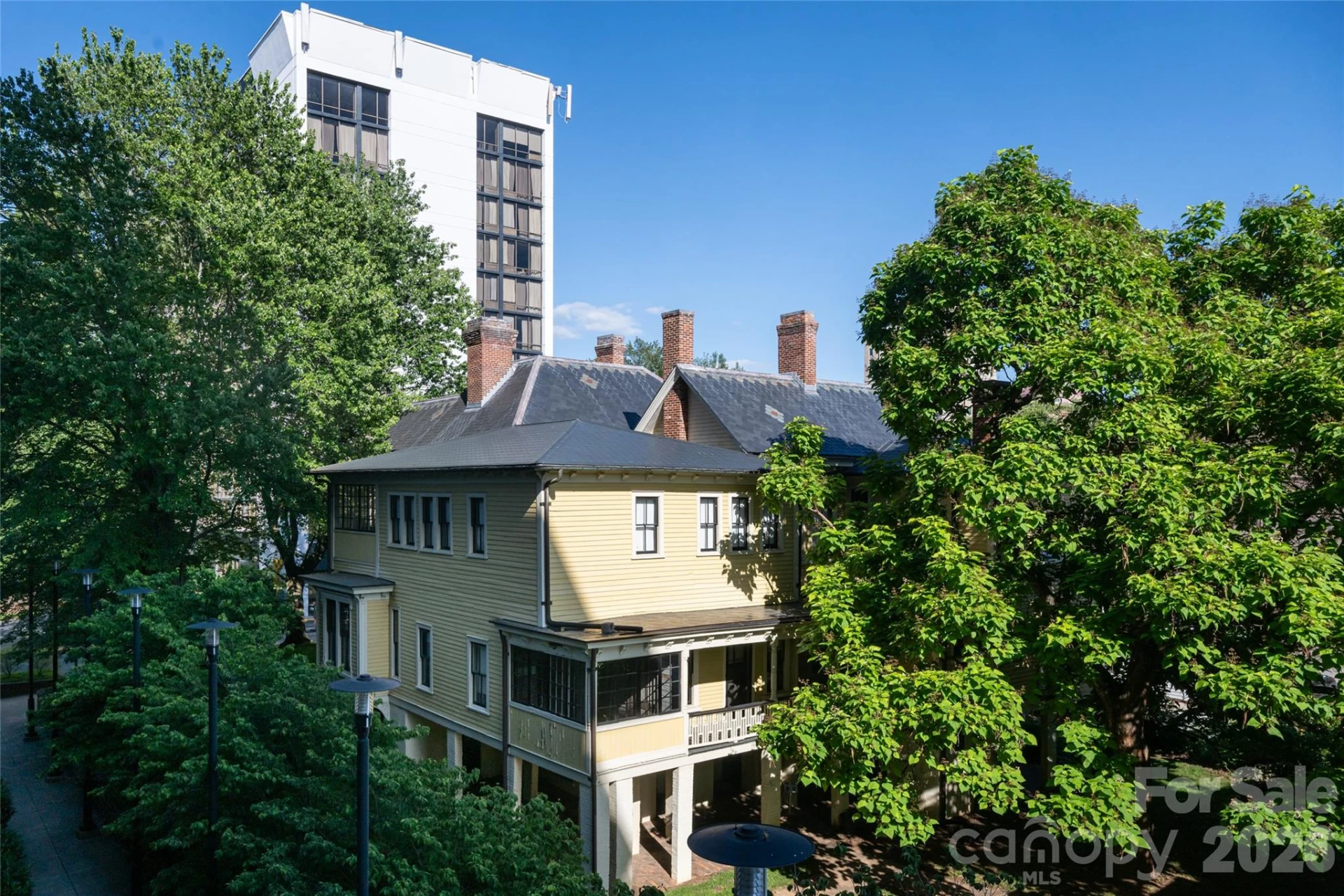 60 unit #302 N Market Street - Photo 27