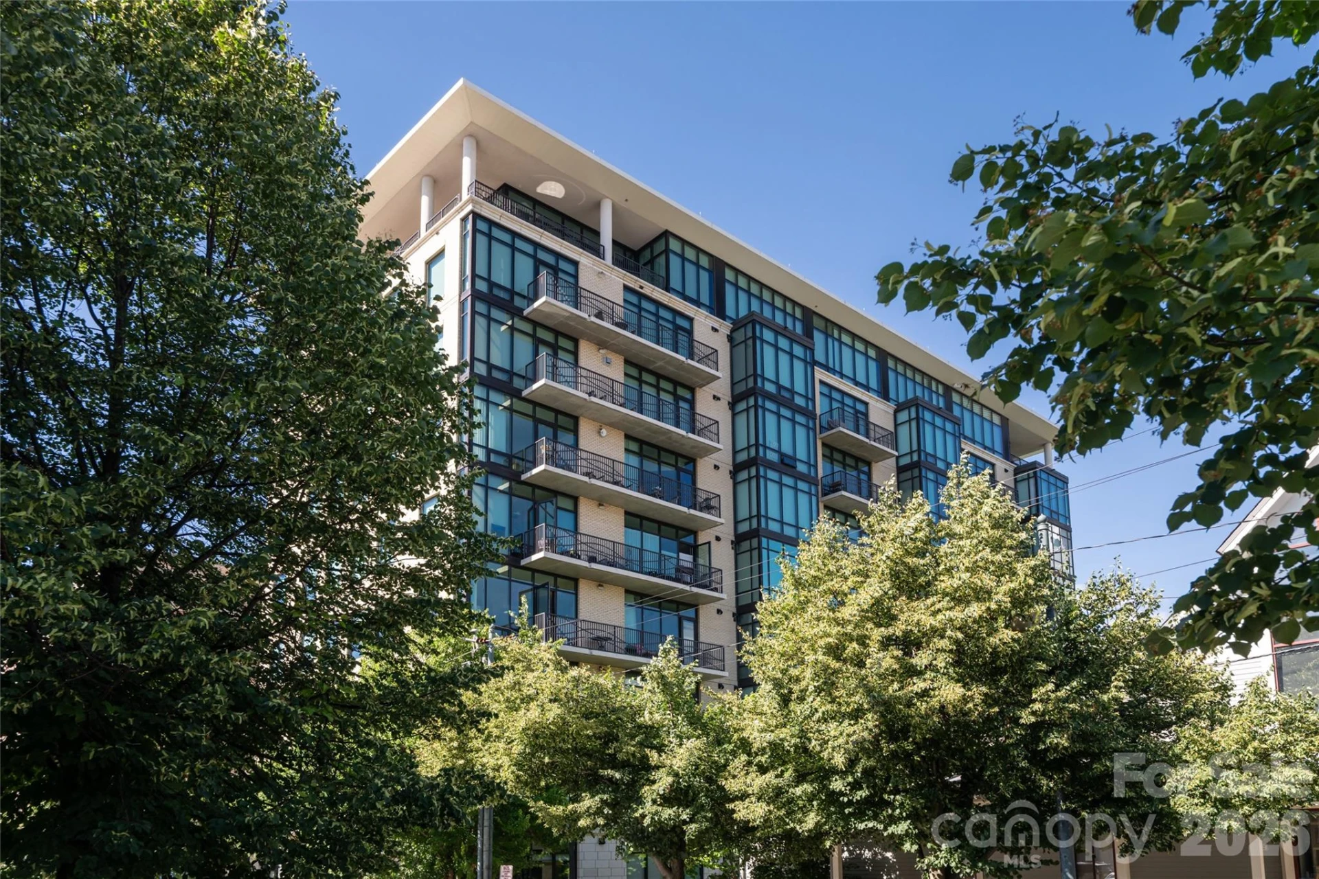 60 unit #302 N Market Street - Photo 32