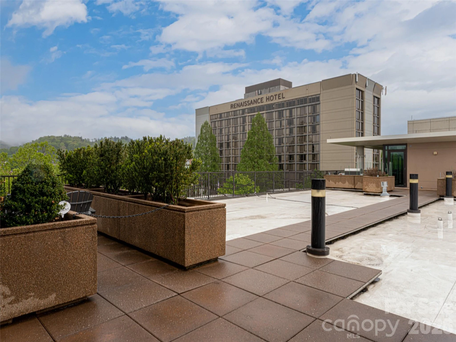 60 unit #302 N Market Street - Photo 40