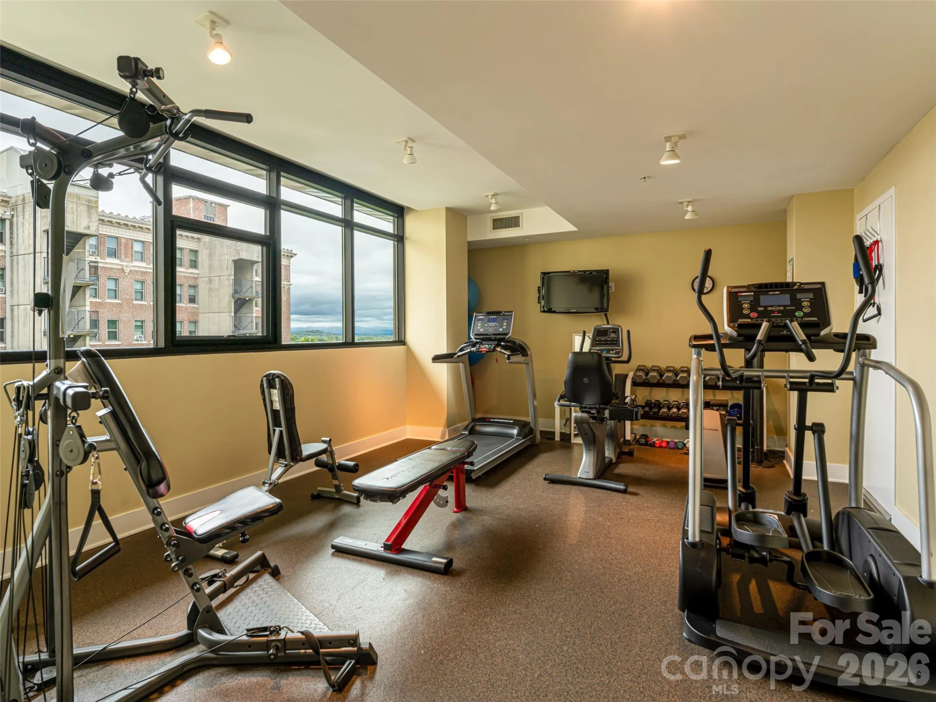 60 unit #302 N Market Street - Photo 44
