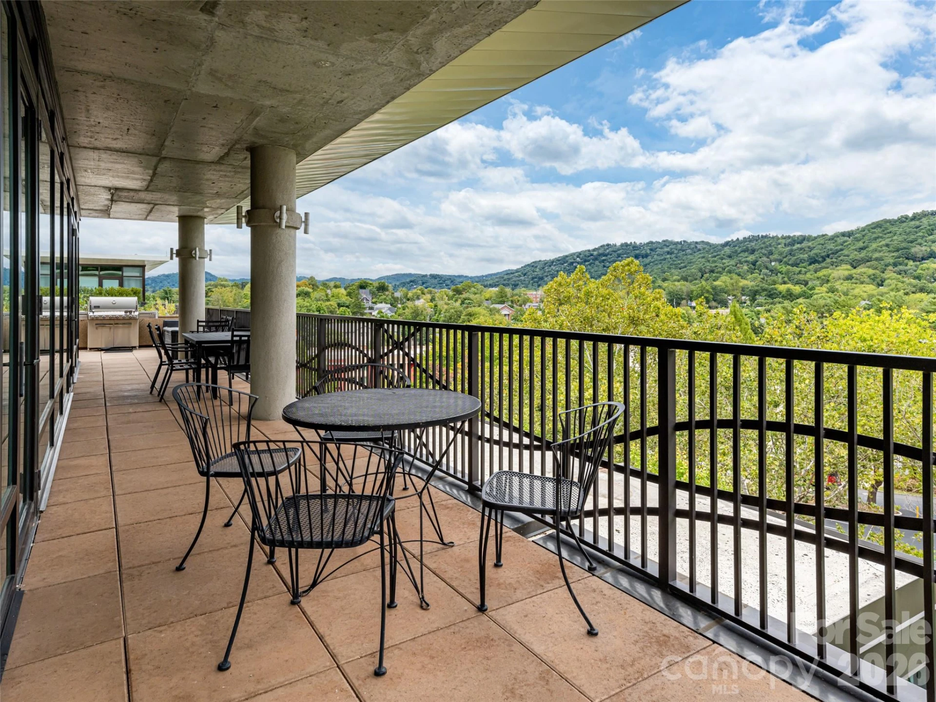 60 unit #302 N Market Street - Photo 45