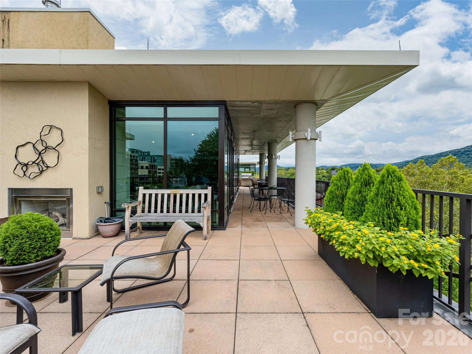 60 unit #302 N Market Street - Photo 48