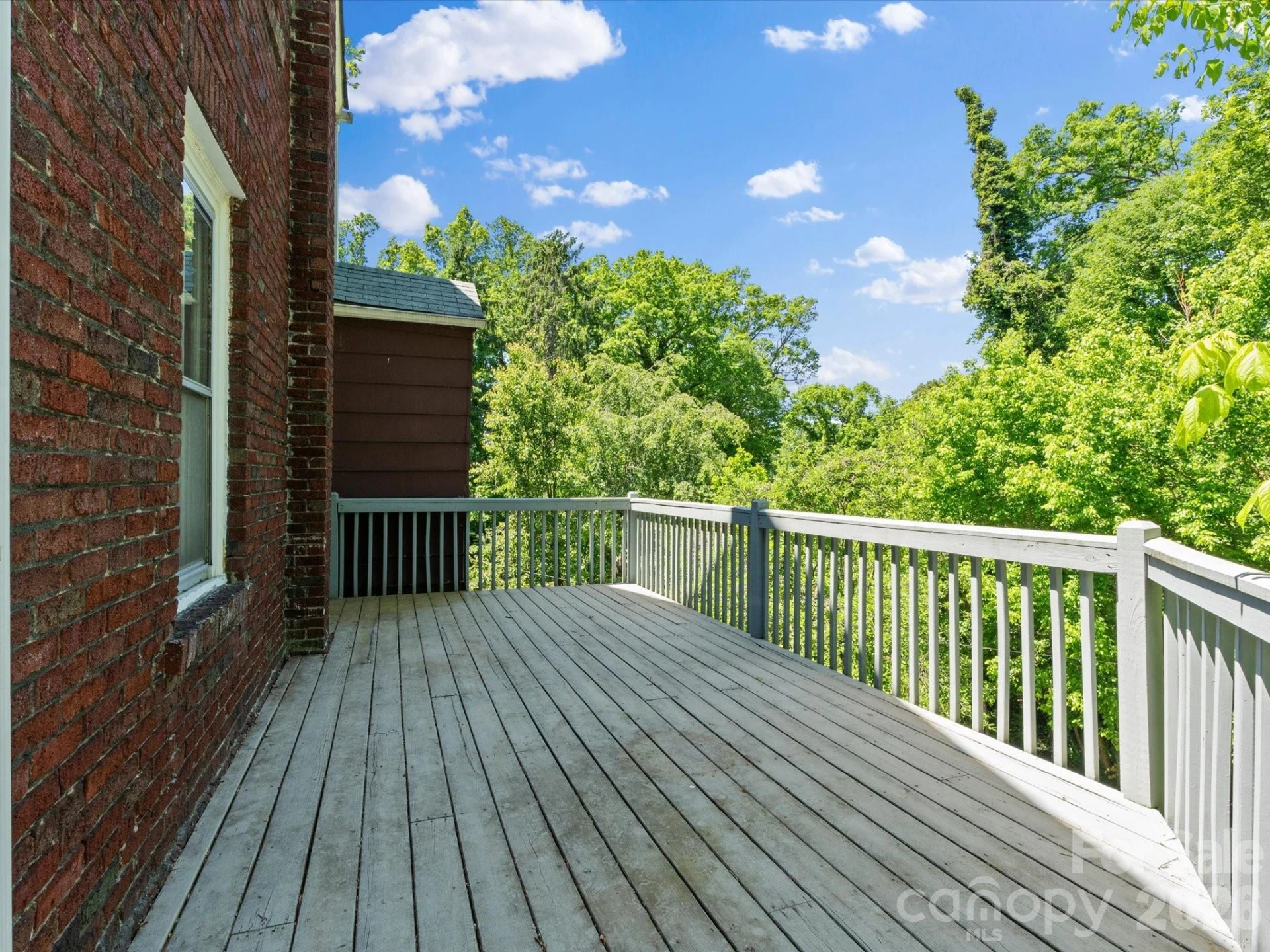 15 Sylvan Avenue - Photo 5