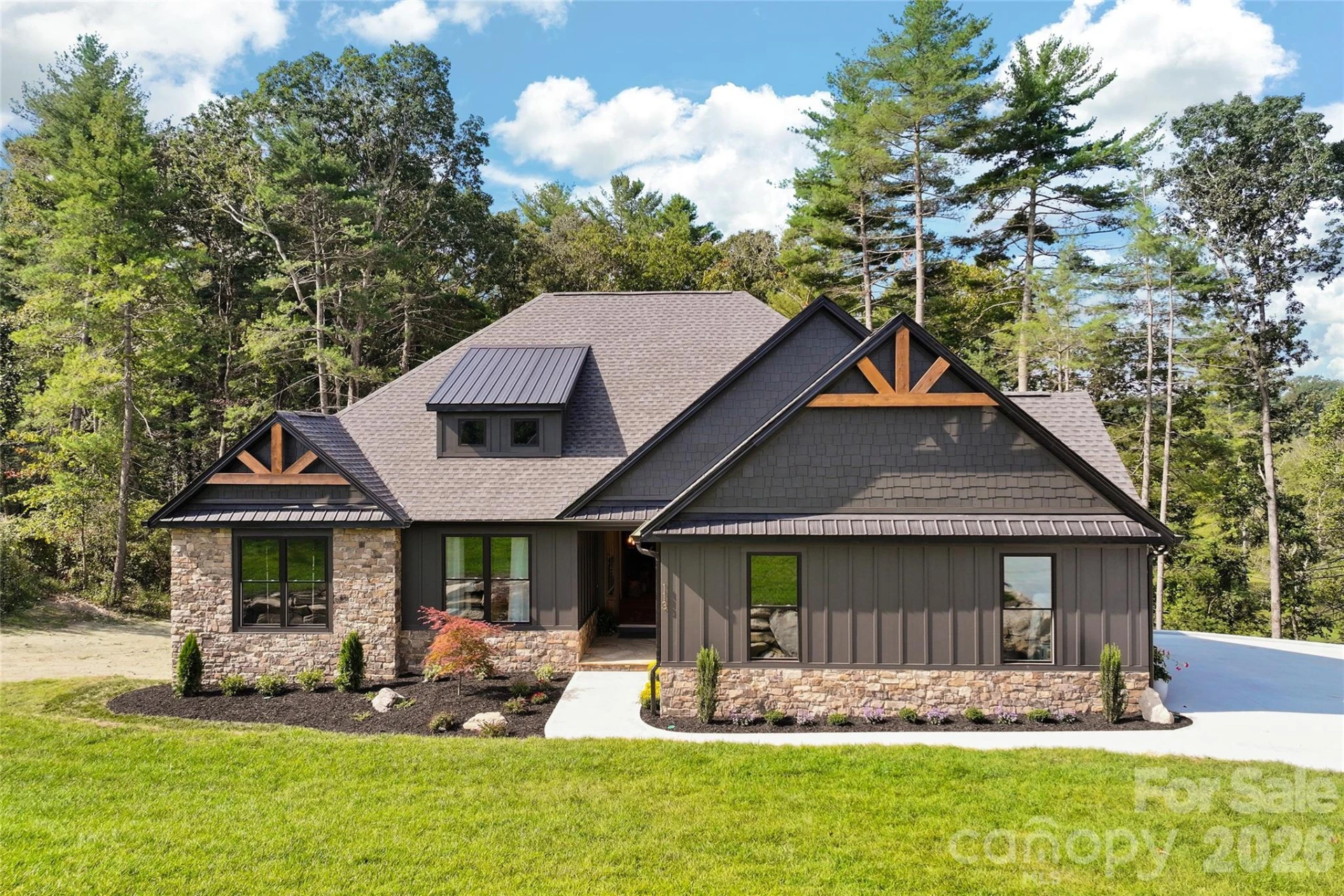 113 Perry Place - Photo 2